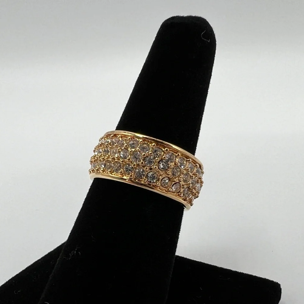 Gold & Rhinestone Ring - Picture 7 of 12